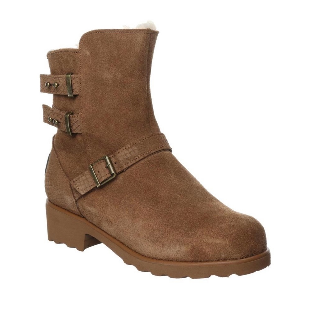 *NIB* Bearpaw “ Lucy “ size 8